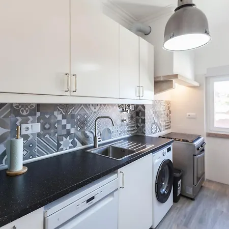Flh Sete Rios Homey Апартаменты *