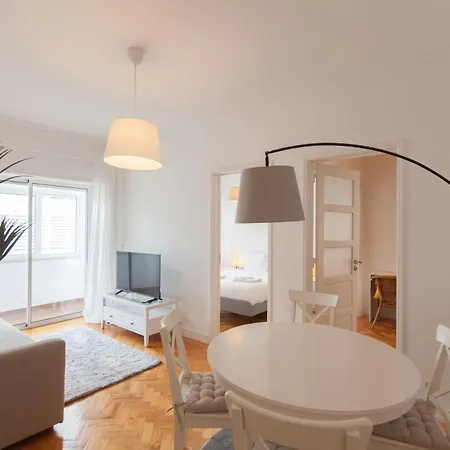 Flh Sete Rios Homey Appartement *